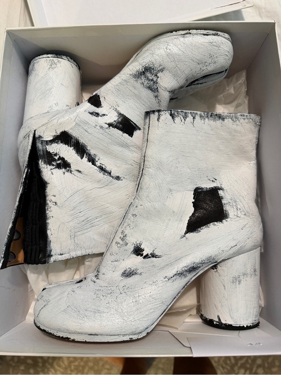 Maison Martin Margiela Shoes - Maison Martin Margiela Tabi Boots